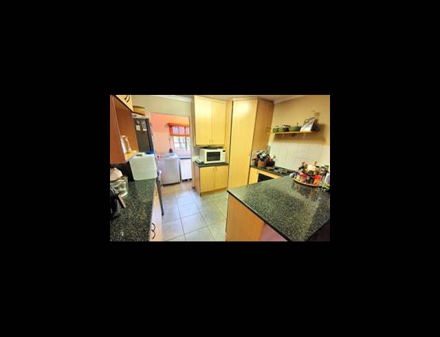 4 BEDROOM HOUSE SOLD IN HESTEAPARK